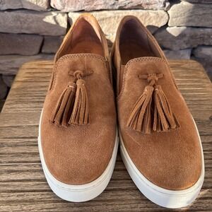 FRYE Shoes Womans 8 M Camel Tan Suede Tassel Slip On Loafers Casual NWOT